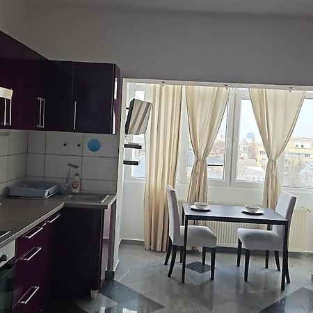 Nice Studio In The Heart Of City บูคาเรสต์ ภายนอก รูปภาพ