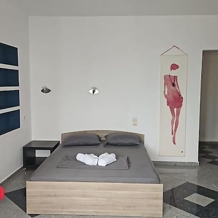 Nice Studio In The Heart Of City บูคาเรสต์ ภายนอก รูปภาพ