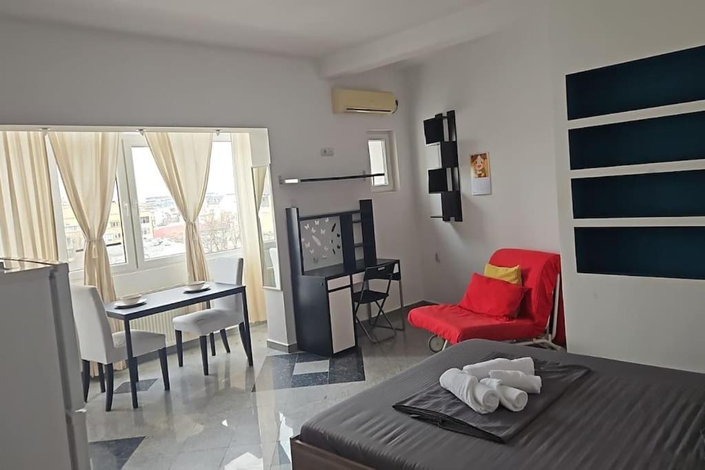 Nice Studio In The Heart Of City บูคาเรสต์ ภายนอก รูปภาพ